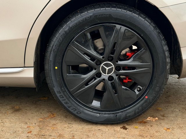 2018 Mercedes-Benz C-Class 1.5L Sport 4dr - Photo 5