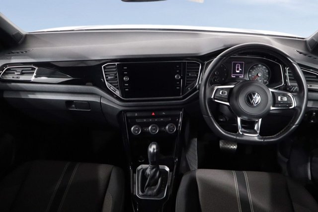 2022 VOLKSWAGEN T-ROC - Photo 3