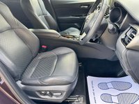 USED 2022 72 TOYOTA C-HR 1.8 VVT-h GPF Design SUV 5dr Petrol Hybrid CVT Euro 6 (s/s) (122 ps) CarPlay, Heated Seats, Reverse Camera
