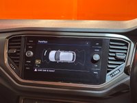 USED 2018 18 VOLKSWAGEN T-ROC 1.5 TSI EVO SE SUV 5dr Petrol Manual Euro 6 (s/s) (150 ps) Beats Soundpack. Black Roof.