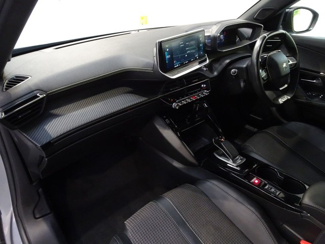 2021 PEUGEOT E-2008 50kWh GT SUV 5dr Electric Auto (136 ps) - Photo 10