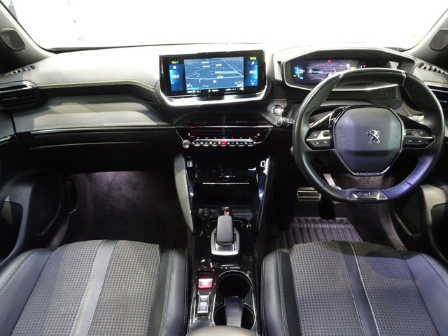 2021 PEUGEOT E-2008 50kWh GT SUV 5dr Electric Auto (136 ps) - Photo 2