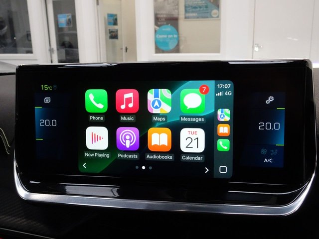 2021 PEUGEOT E-2008 50kWh GT SUV 5dr Electric Auto (136 ps) - Photo 8