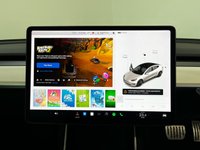 USED 2020 70 TESLA Model 3 (Dual Motor) Performance Saloon 4dr Electric Auto 4WDE (Performance Upgrade) (449 bhp) 2 keys, white leather, pan roof,NAV