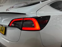 USED 2020 70 TESLA Model 3 (Dual Motor) Performance Saloon 4dr Electric Auto 4WDE (Performance Upgrade) (449 bhp) 2 keys, white leather, pan roof,NAV