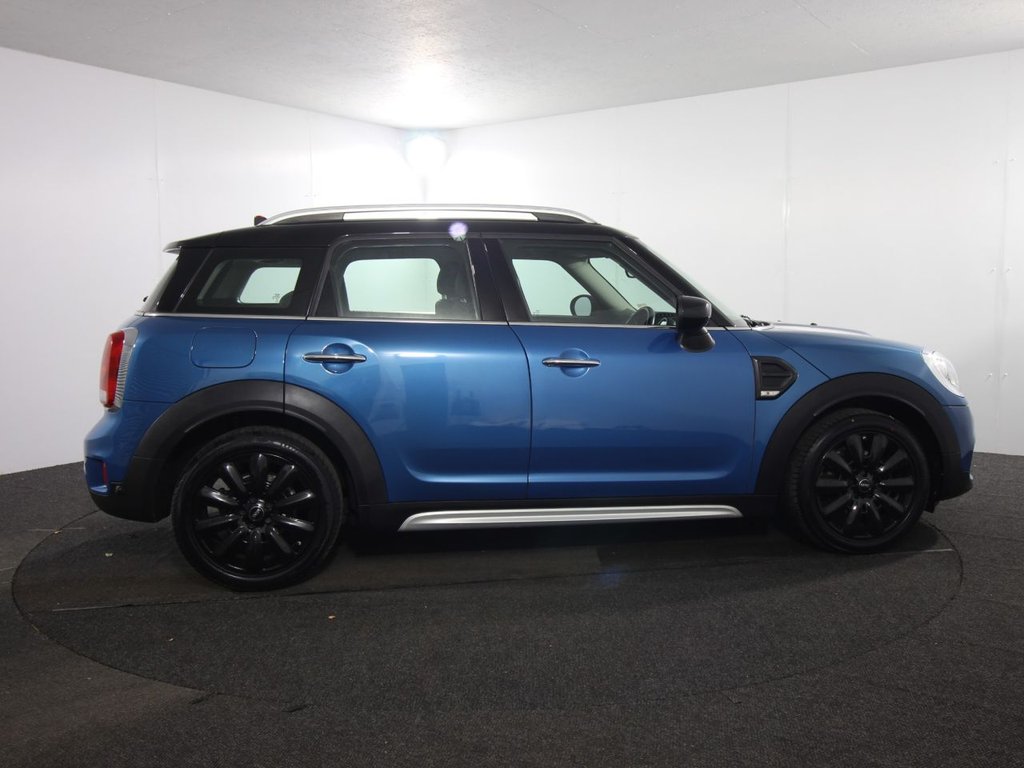 USED 2019 69 MINI COUNTRYMAN 1.5 Cooper Classic SUV 5dr Petrol Steptronic Euro 6 (s/s) (136 ps) AUTO WIPERS - CRUISE CONTROL