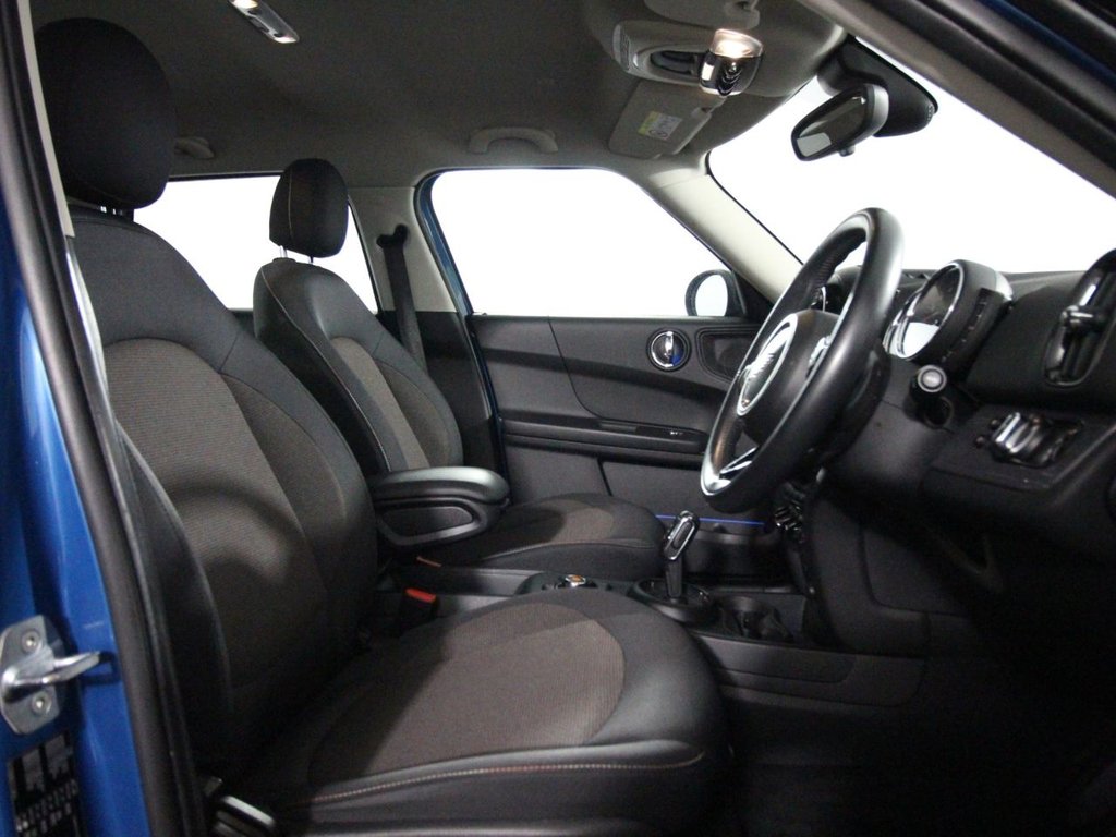 USED 2019 69 MINI COUNTRYMAN 1.5 Cooper Classic SUV 5dr Petrol Steptronic Euro 6 (s/s) (136 ps) AUTO WIPERS - CRUISE CONTROL