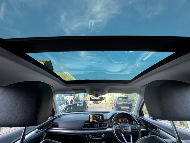 2019 AUDI Q5 2.0 TDI 40 Sport S Tronic quattro Euro 6 (s/s) 5dr - Photo 2