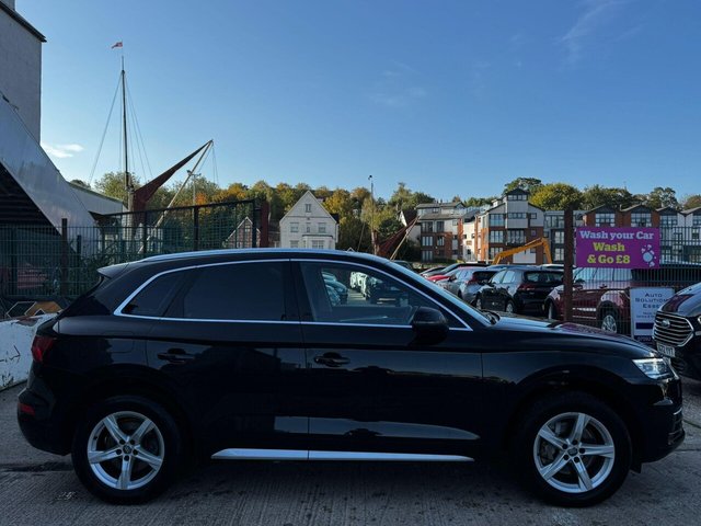 2019 AUDI Q5 2.0 TDI 40 Sport S Tronic quattro Euro 6 (s/s) 5dr - Photo 3