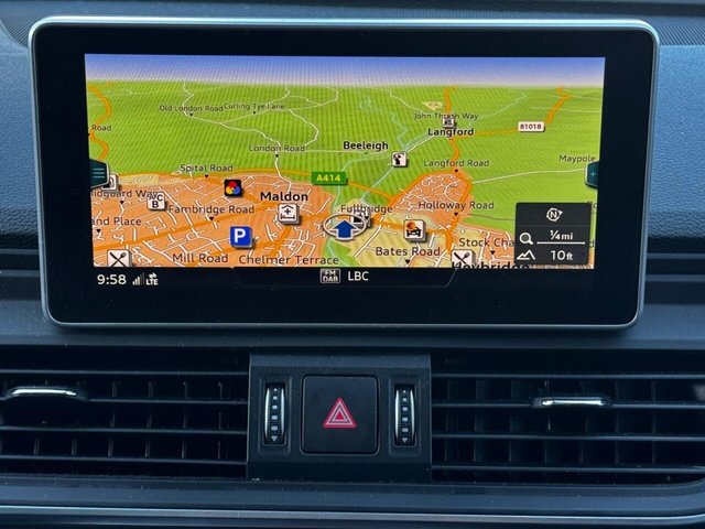 2019 AUDI Q5 2.0 TDI 40 Sport S Tronic quattro Euro 6 (s/s) 5dr - Photo 4