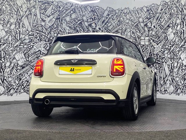 2021 MINI Hatch 1.5L Cooper Classic 3dr - Photo 11
