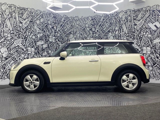 2021 MINI Hatch 1.5L Cooper Classic 3dr - Photo 12