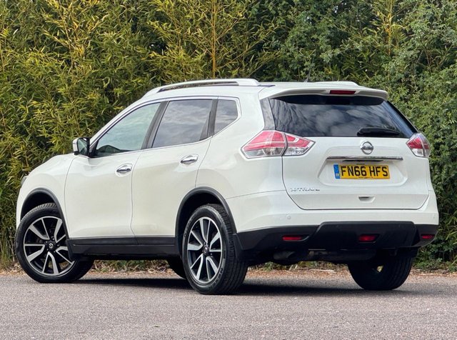View our NISSAN X-TRAIL