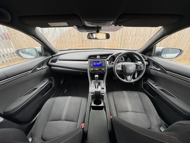 2018 HONDA CIVIC - Photo 9