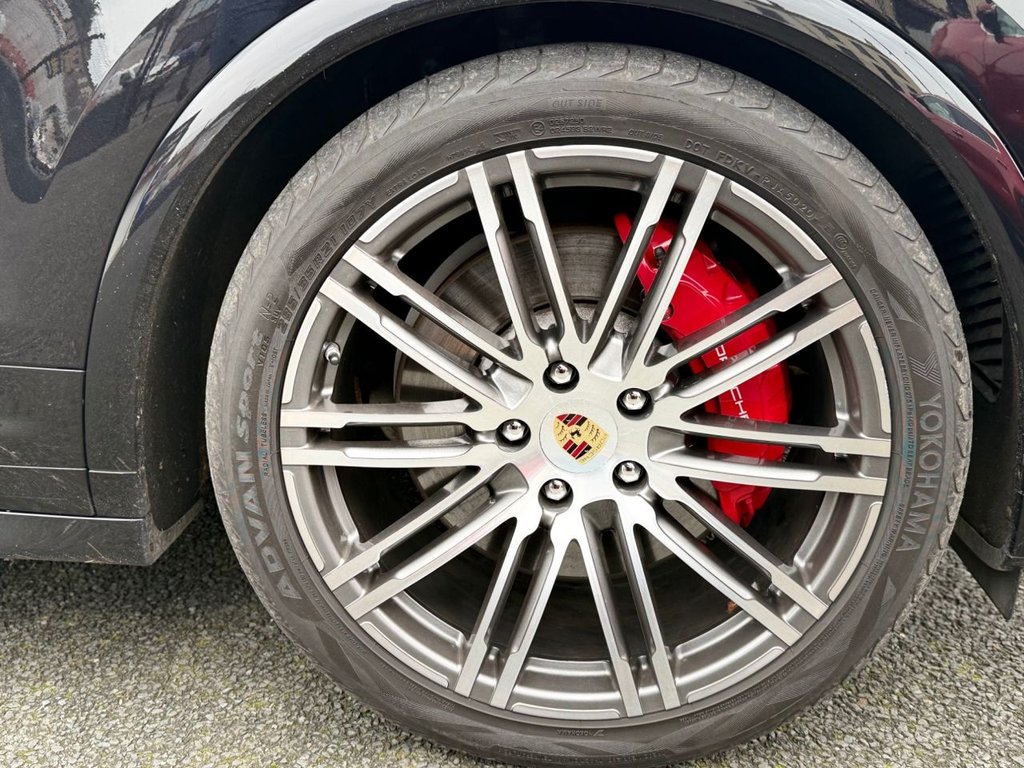 USED 2015 PORSCHE CAYENNE 3.6T V6 GTS SUV 5dr Petrol TiptronicS 4WD Euro 6 (s/s) (440 ps) AIR SUSPENSION & GLASS ROOF