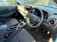 USED 2022 22 HYUNDAI KONA 1.0 T-GDi MHEV Premium SUV 5dr Petrol Hybrid Manual Euro 6 (s/s) (120 ps) One Owner 15000 Miles Full Service History+Apple Car Play+Reversing Camera