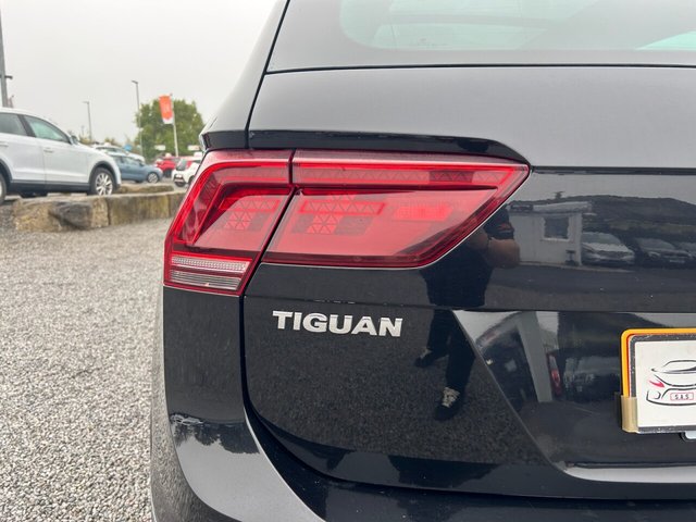 2016 VOLKSWAGEN TIGUAN 2.0 TDI BlueMotion Tech R-Line SUV 5dr Diesel DSG 4Motion Euro 6 (s/s) (150 ps) automatic 4x4 - Photo 5