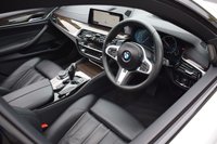 USED 2018 Y BMW 5 SERIES 3.0 530d M Sport Touring 5dr Diesel Auto Euro 6 (s/s) (265 ps) PAN ROOF / HUD / H&K / REV CAM