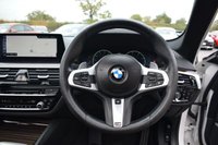 USED 2018 Y BMW 5 SERIES 3.0 530d M Sport Touring 5dr Diesel Auto Euro 6 (s/s) (265 ps) PAN ROOF / HUD / H&K / REV CAM