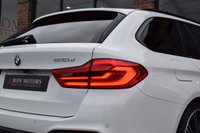 USED 2018 Y BMW 5 SERIES 3.0 530d M Sport Touring 5dr Diesel Auto Euro 6 (s/s) (265 ps) PAN ROOF / HUD / H&K / REV CAM