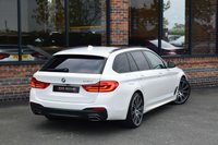 USED 2018 Y BMW 5 SERIES 3.0 530d M Sport Touring 5dr Diesel Auto Euro 6 (s/s) (265 ps) PAN ROOF / HUD / H&K / REV CAM