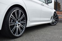 USED 2018 Y BMW 5 SERIES 3.0 530d M Sport Touring 5dr Diesel Auto Euro 6 (s/s) (265 ps) PAN ROOF / HUD / H&K / REV CAM