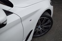USED 2018 Y BMW 5 SERIES 3.0 530d M Sport Touring 5dr Diesel Auto Euro 6 (s/s) (265 ps) PAN ROOF / HUD / H&K / REV CAM
