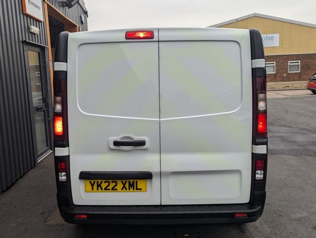 2022 RENAULT TRAFIC - Photo 6