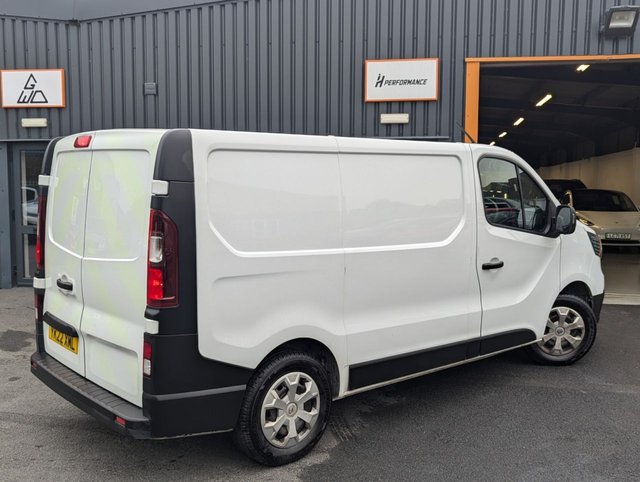2022 RENAULT TRAFIC - Photo 5