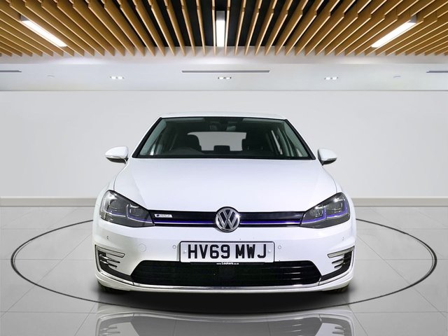 2019 Volkswagen E-Golf - Photo 2