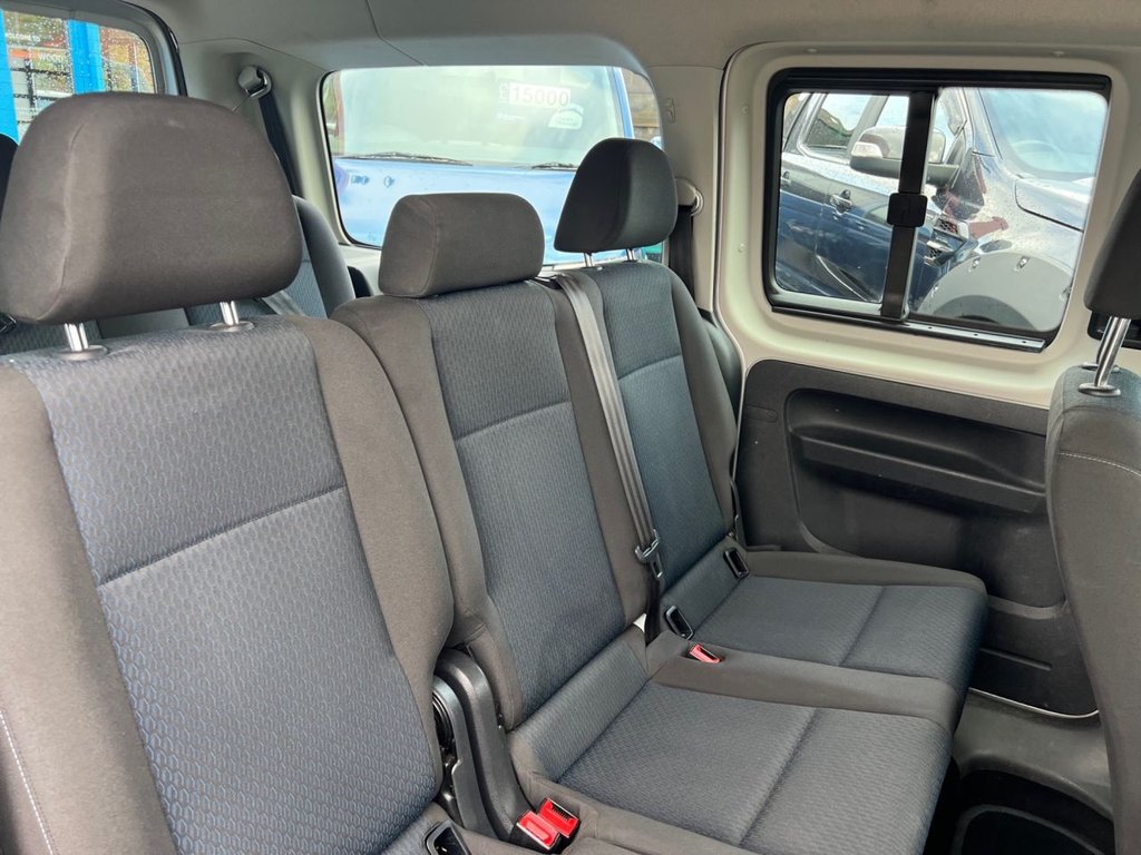 USED 2018 18 VOLKSWAGEN CADDY MAXI LIFE 2.0 TDI BlueMotion Tech MPV 5dr Diesel DSG Euro 6 (s/s) (102 ps) 2 LITRE / DSG / 7 SEATS