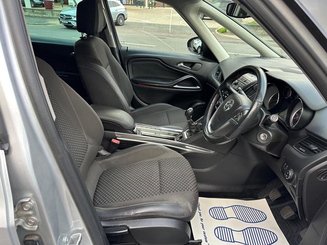 2016 Vauxhall Zafira Tourer 2L Se 5dr - Photo 9