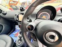USED 2016 66 SMART FORFOUR 0.9T Edition White Hatchback 5dr Petrol Twinamic AUTOMATIC Stunning 5 door petrol low Mileage with a FSH
