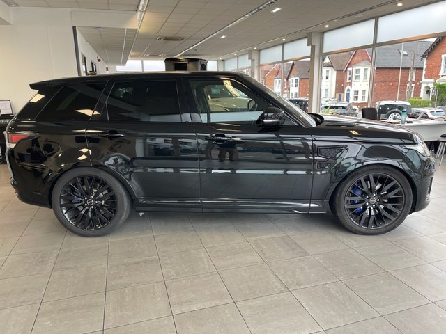 View our LAND ROVER RANGE ROVER SPORT