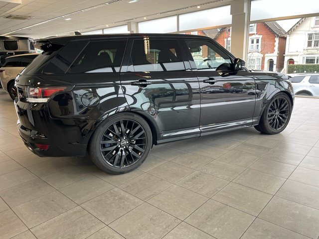 View our LAND ROVER RANGE ROVER SPORT