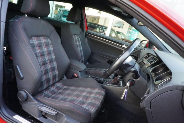 2014 VOLKSWAGEN GOLF 2.0 TSI BlueMotion Tech GTI Performance DSG Euro 6 (s/s) 3dr - Photo 11