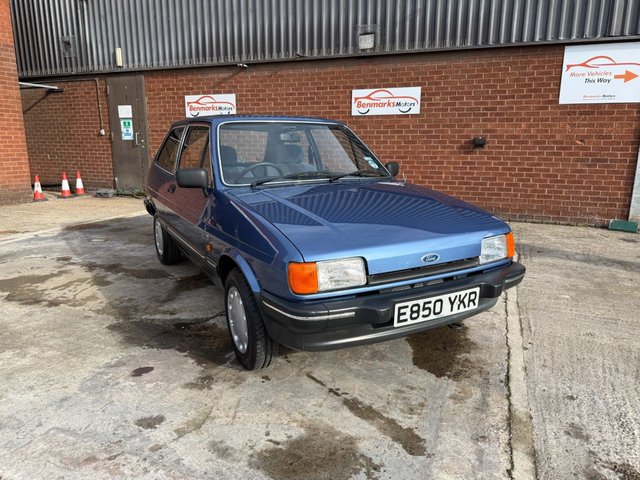 1988 E Ford Fiesta 1.1 Ghia 3d  48 BHP