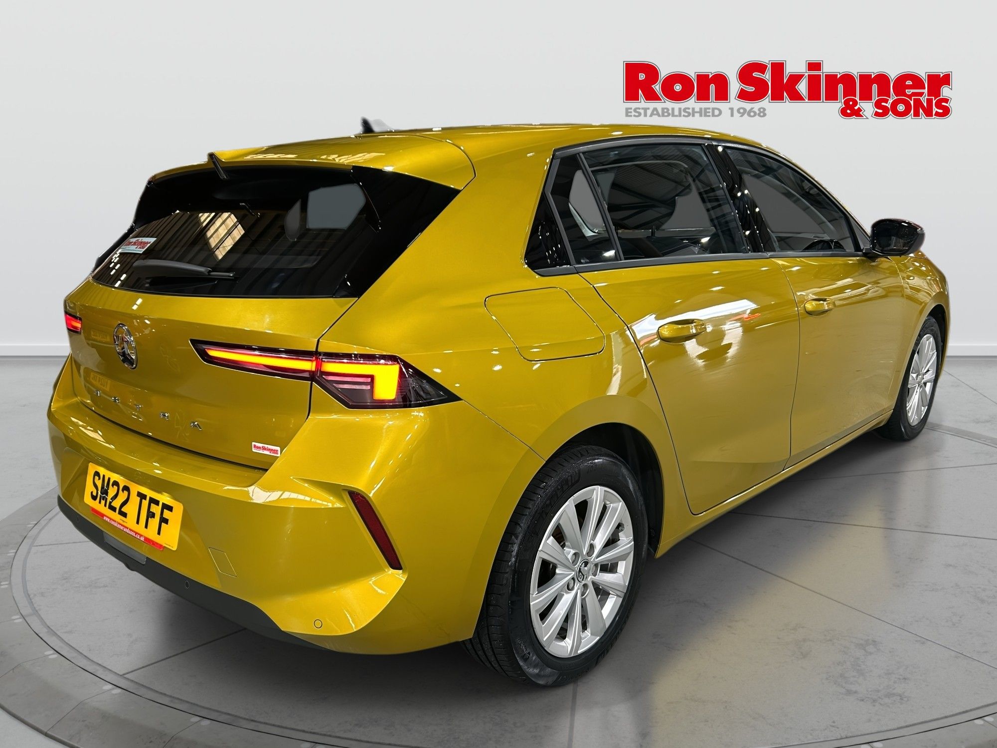 USED 2022 22 VAUXHALL ASTRA 1.2 Turbo Design Hatchback 5dr Petrol Manual Euro 6 (s/s) (130 ps) 