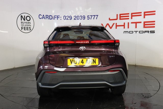 2025 TOYOTA C-HR 1.8 VVT-h Design 5dr CVT (SAT NAV, HEATED SEATS) - Photo 4