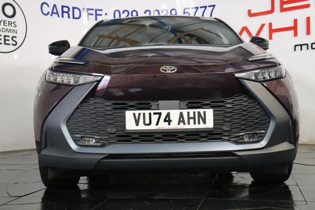 2025 TOYOTA C-HR 1.8 VVT-h Design 5dr CVT (SAT NAV, HEATED SEATS) - Photo 11