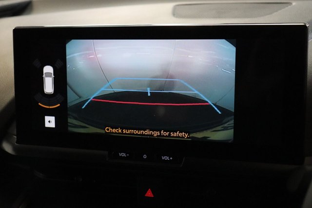 2025 TOYOTA C-HR 1.8 VVT-h Design 5dr CVT (SAT NAV, HEATED SEATS) - Photo 3