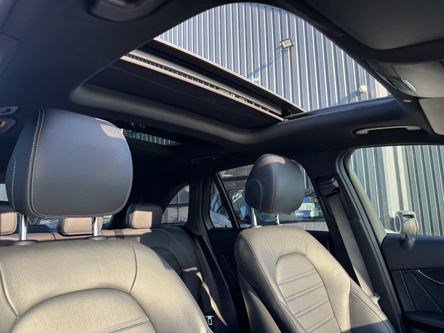 2020 Mercedes-Benz GLC - Photo 7