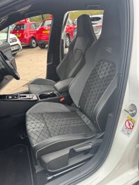 USED 2024 24 VOLKSWAGEN GOLF 1.5 eTSI MHEV R-Line Hatchback 5dr Petrol Hybrid DSG Euro 6 (s/s) (150 ps) Full service