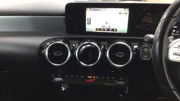 2018 Mercedes-Benz A-CLASS - Photo 7