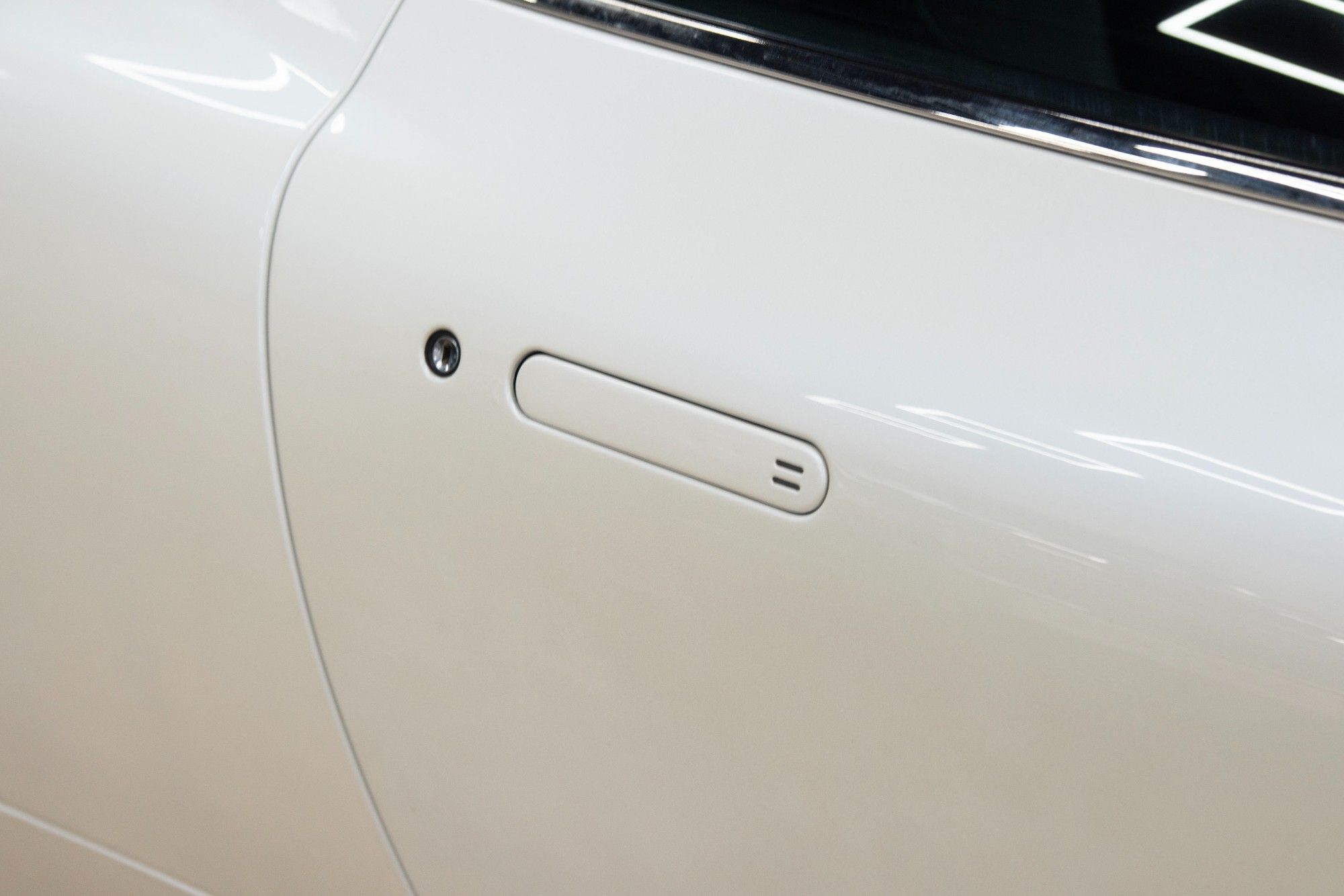 USED 2012 61 ASTON MARTIN DBS 5.9L 