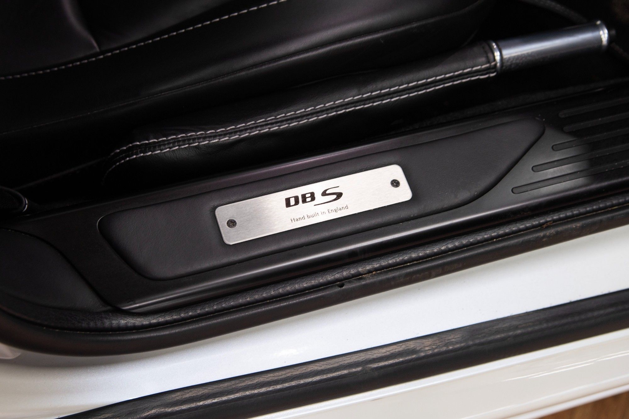 USED 2012 61 ASTON MARTIN DBS 5.9L 