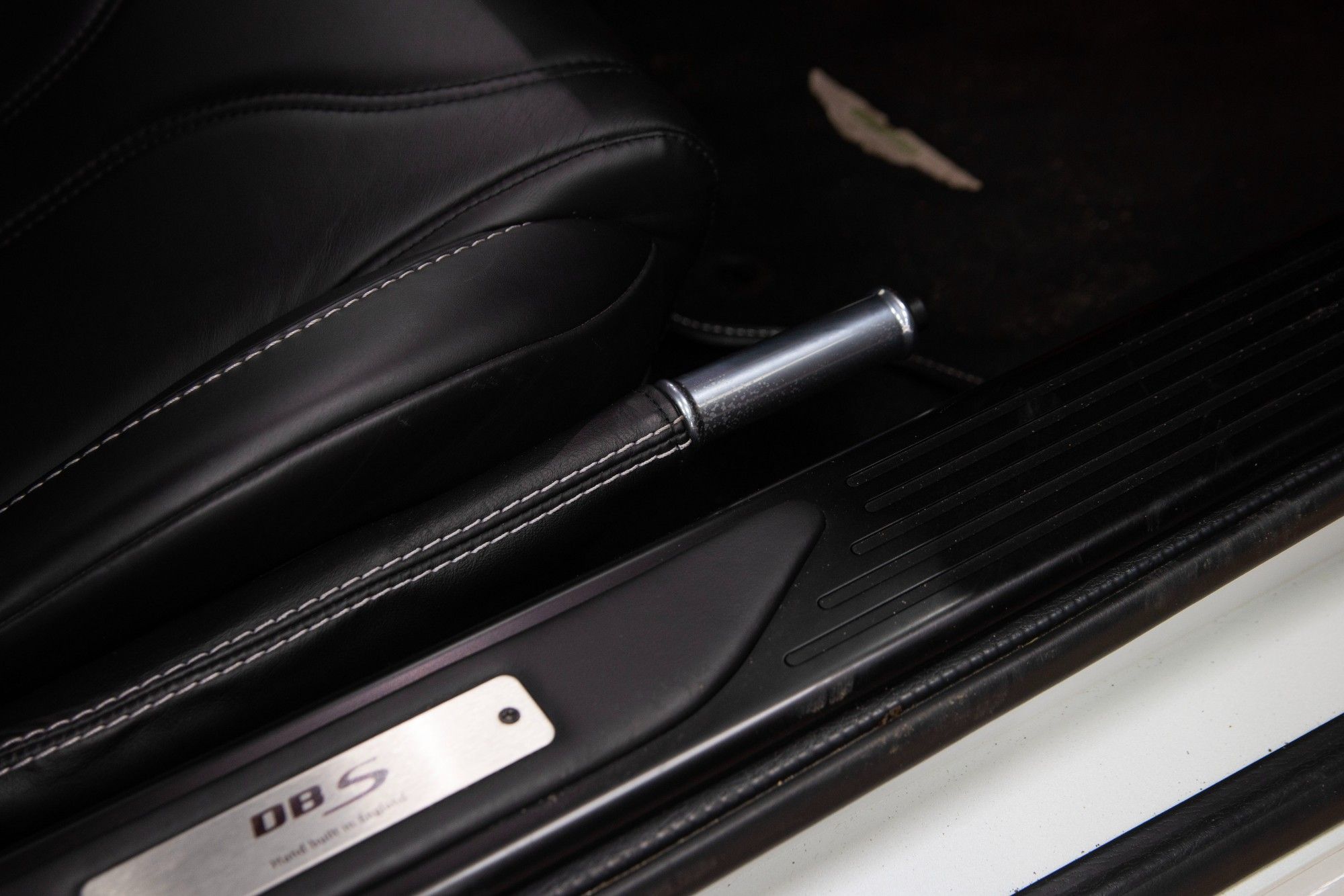 USED 2012 61 ASTON MARTIN DBS 5.9L 