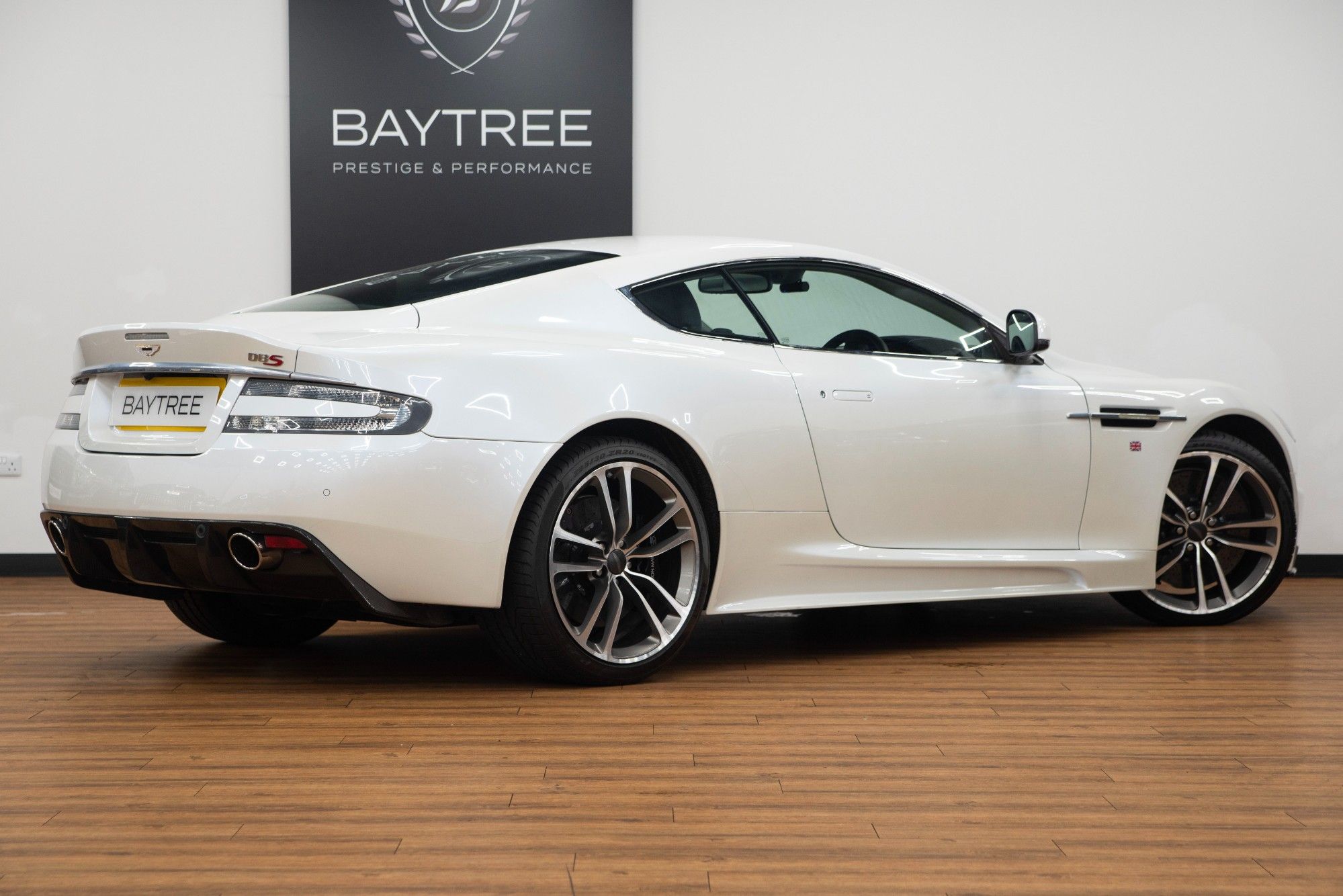USED 2012 61 ASTON MARTIN DBS 5.9L 