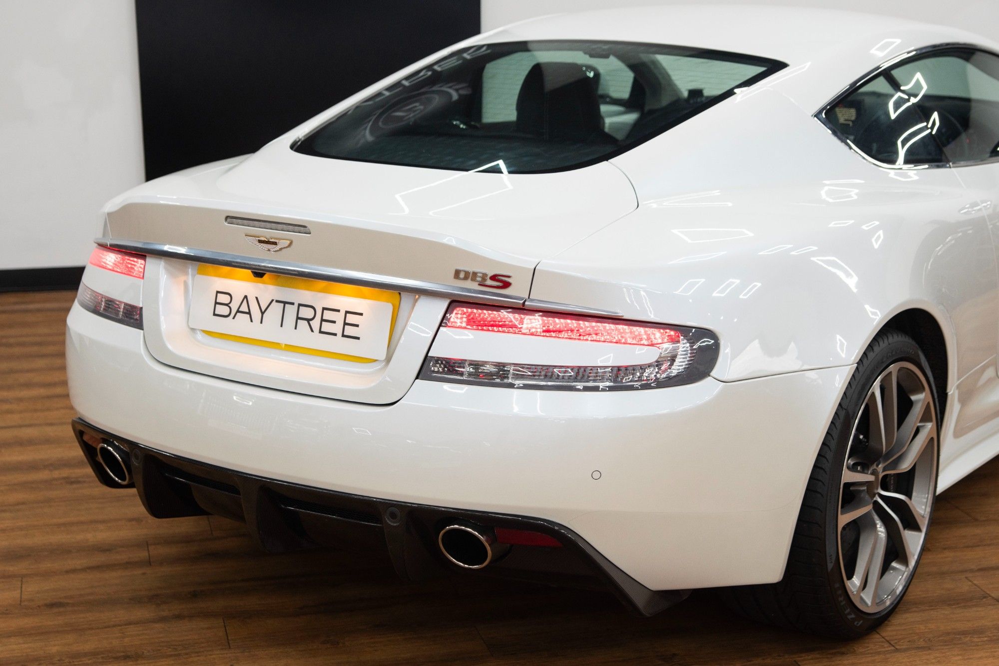 USED 2012 61 ASTON MARTIN DBS 5.9L 
