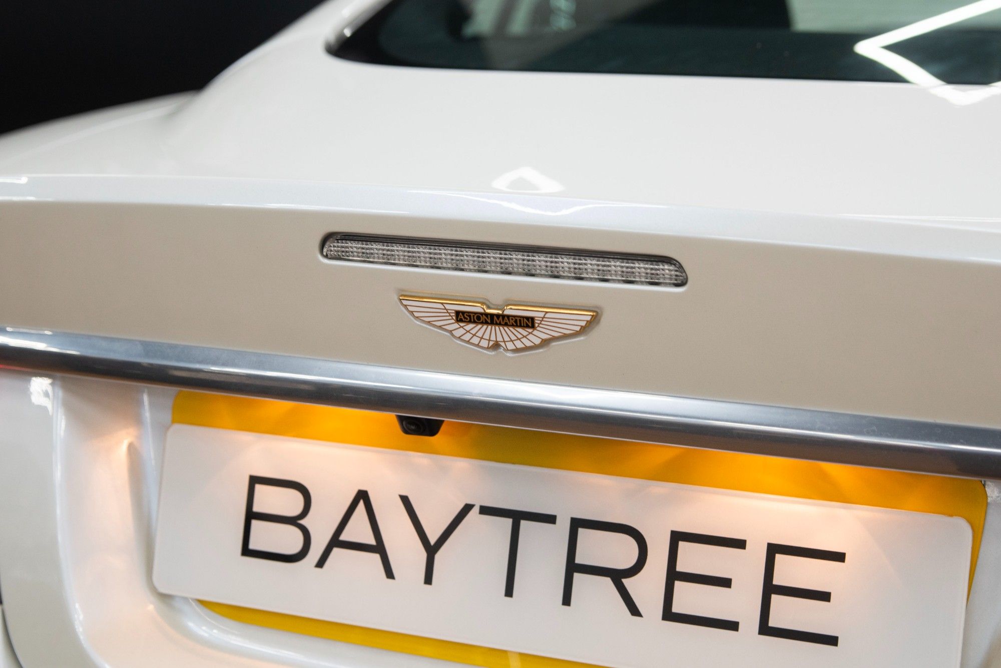 USED 2012 61 ASTON MARTIN DBS 5.9L 